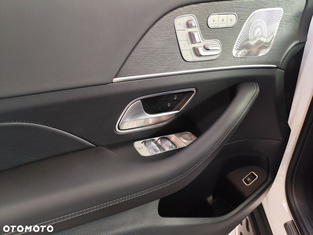 Mercedes-Benz GLS - 7