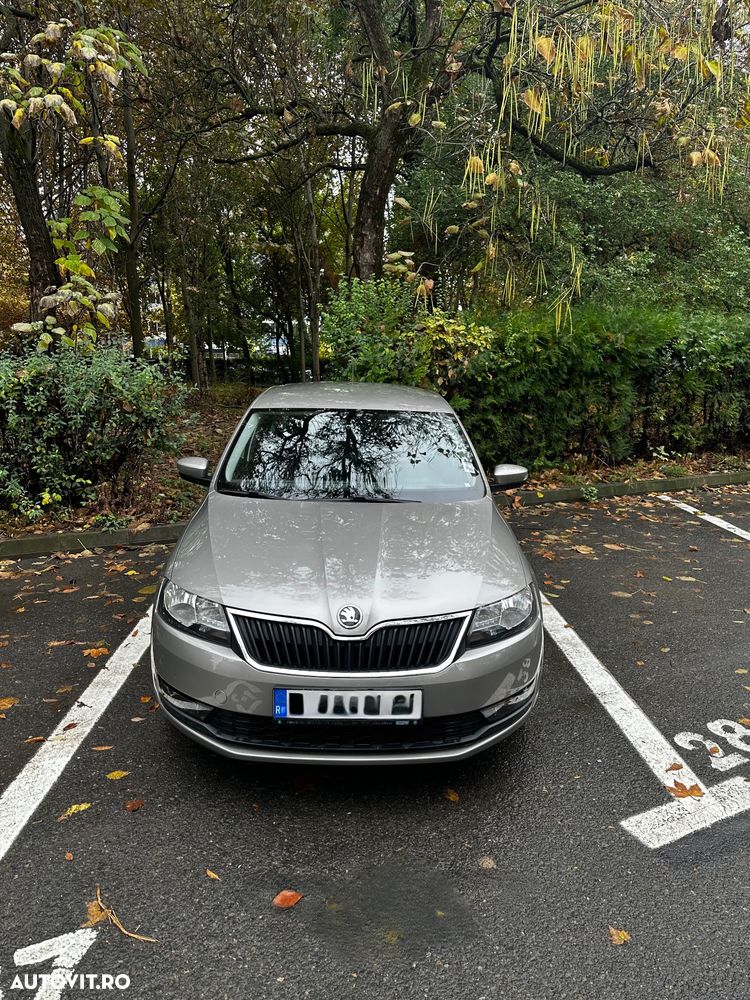 Skoda Rapid - 11