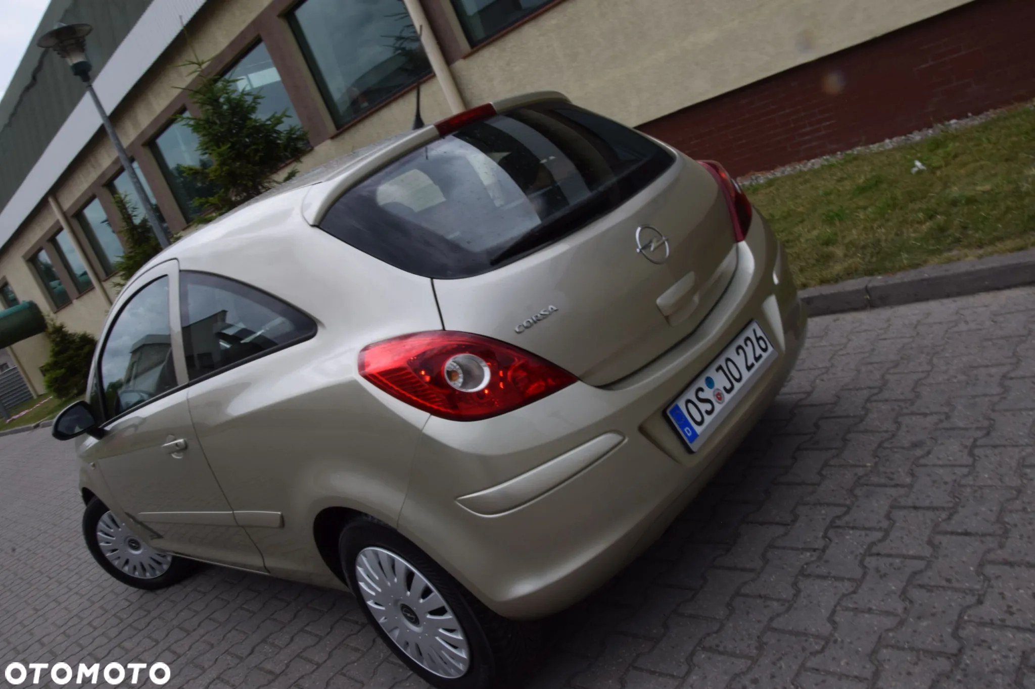 Opel Corsa 1.0 12V Edition - 4