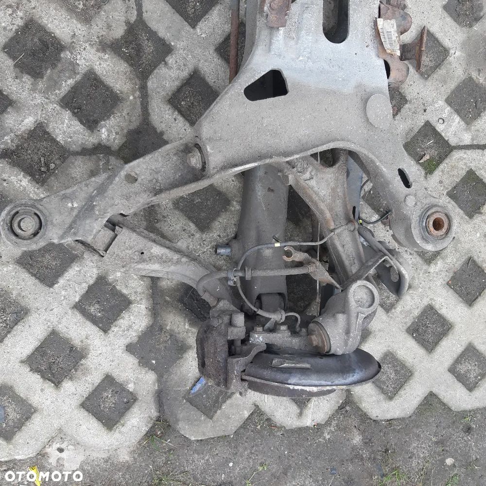 Belka Wózek Oś Tył Volvo XC70 - 2