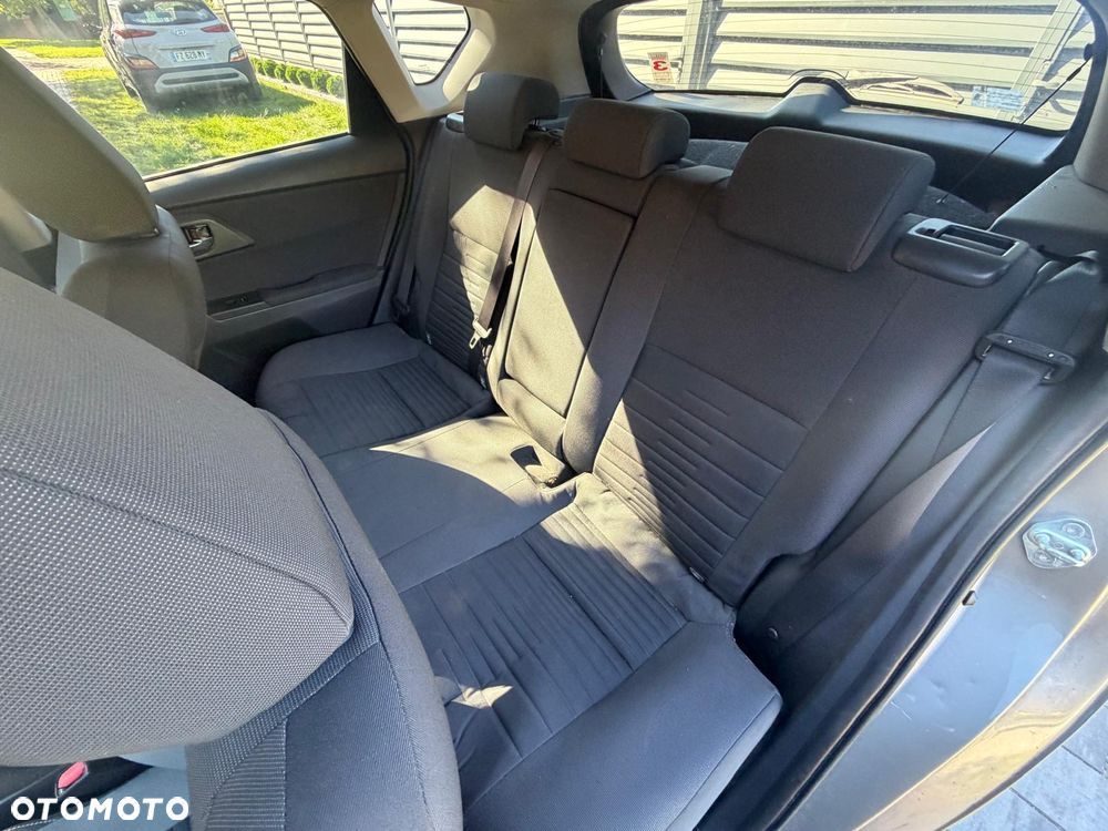 Toyota Auris - 11
