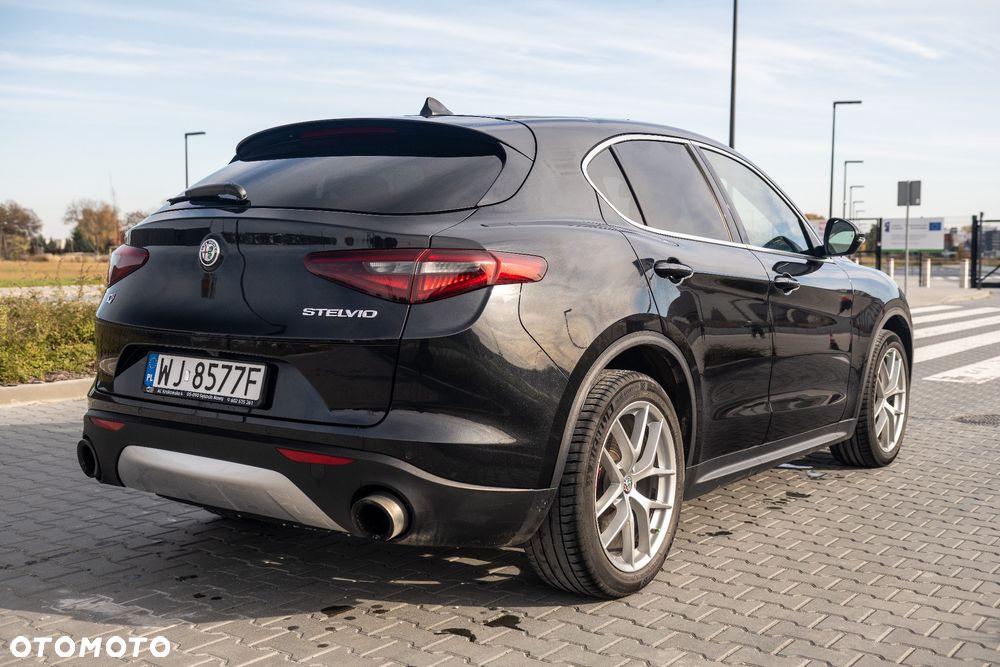 Alfa Romeo Stelvio 2.0 Turbo First Edition Q4 - 6