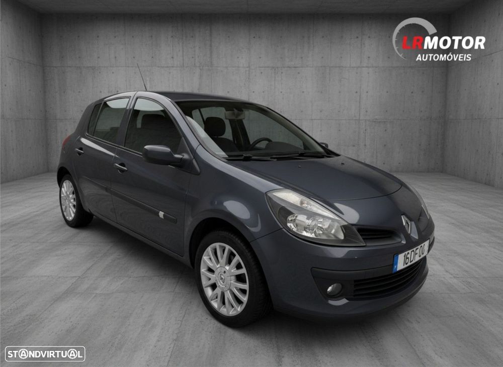 Renault Clio 1.5 dCi Dynamique S - 2