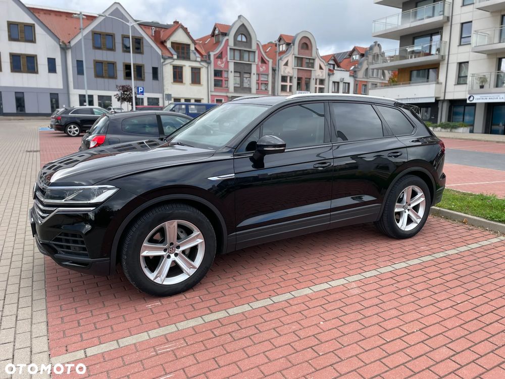 Volkswagen Touareg 2018 photo 2