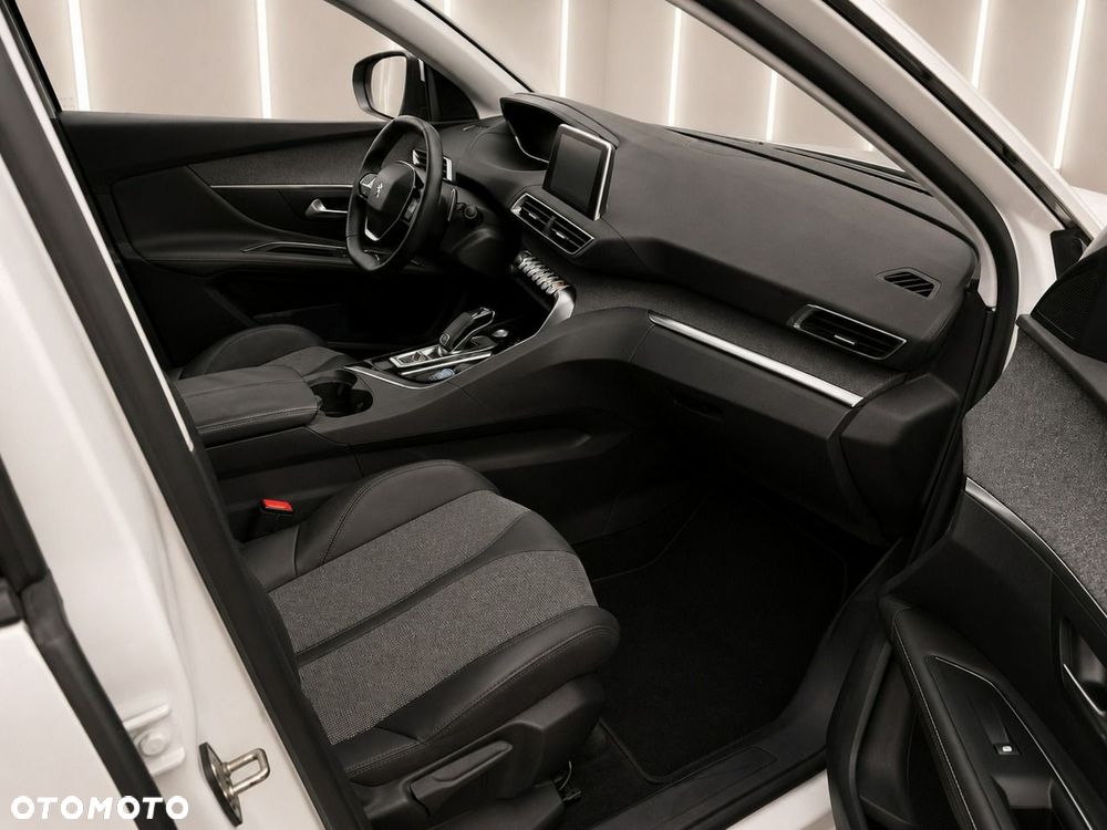 Peugeot 3008 - 11