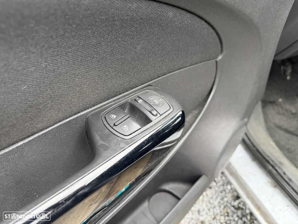 Opel Corsa 1.3 CDTI Enjoy - 12