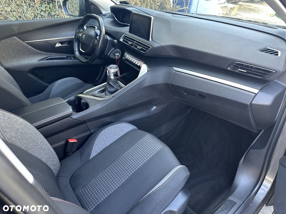 Peugeot 5008 - 18
