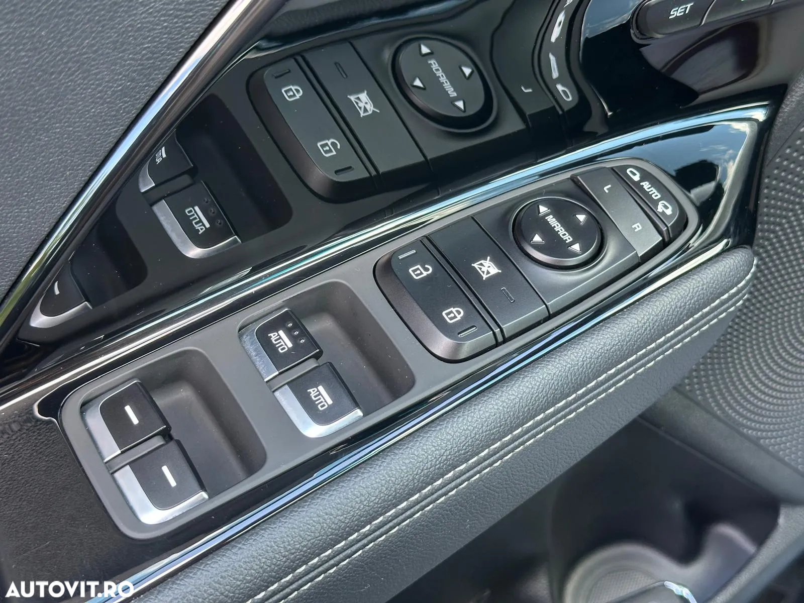 Kia Niro 1.6 GDI 6DCT PHEV Premium - 32