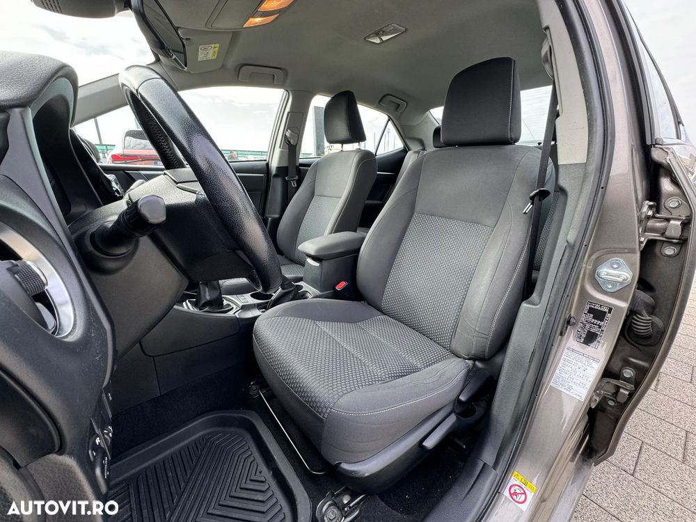 Toyota Corolla 1.6 Valvematic Sol - 23