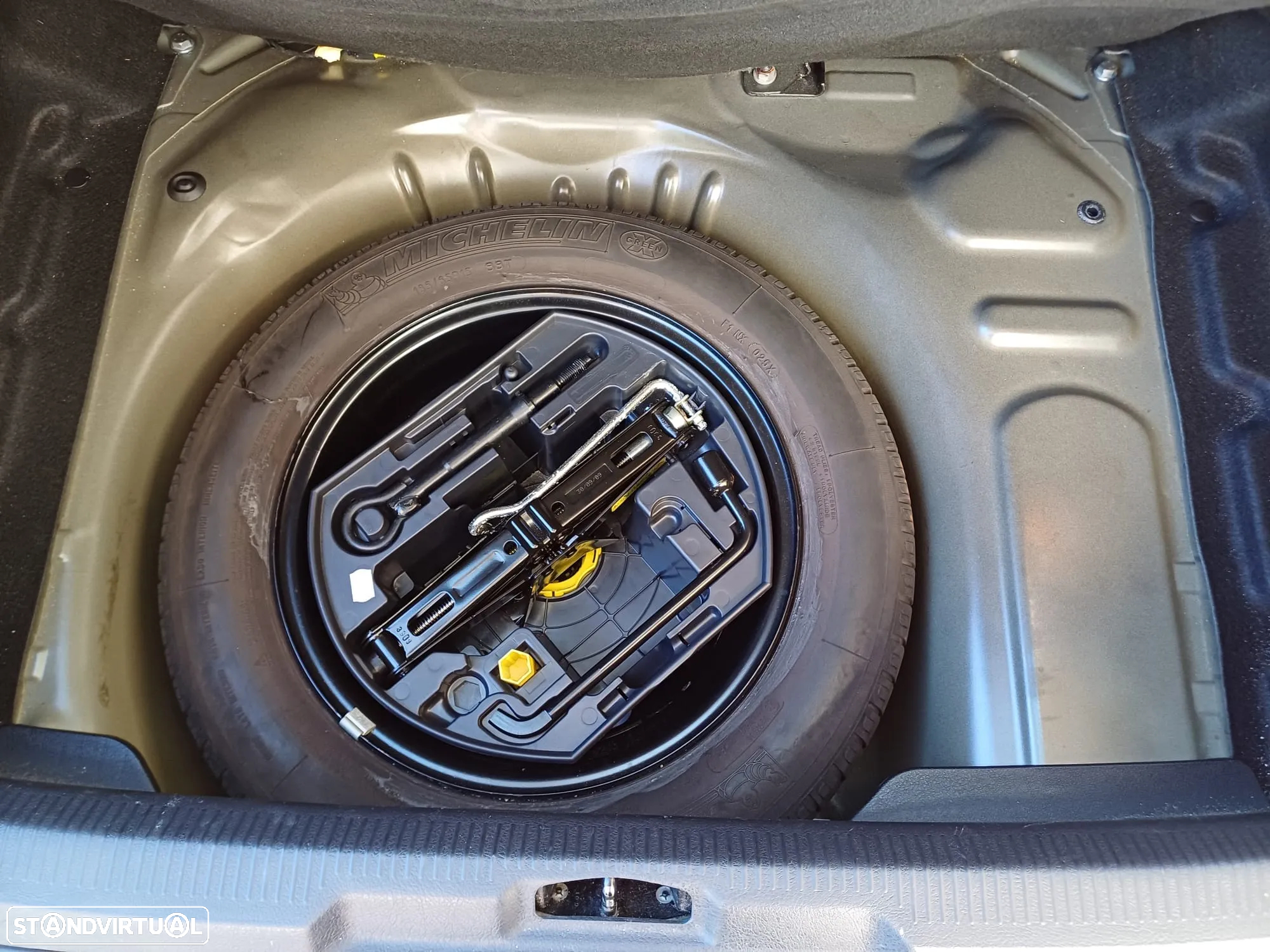Peugeot 207 1.4 HDi Premium - 9