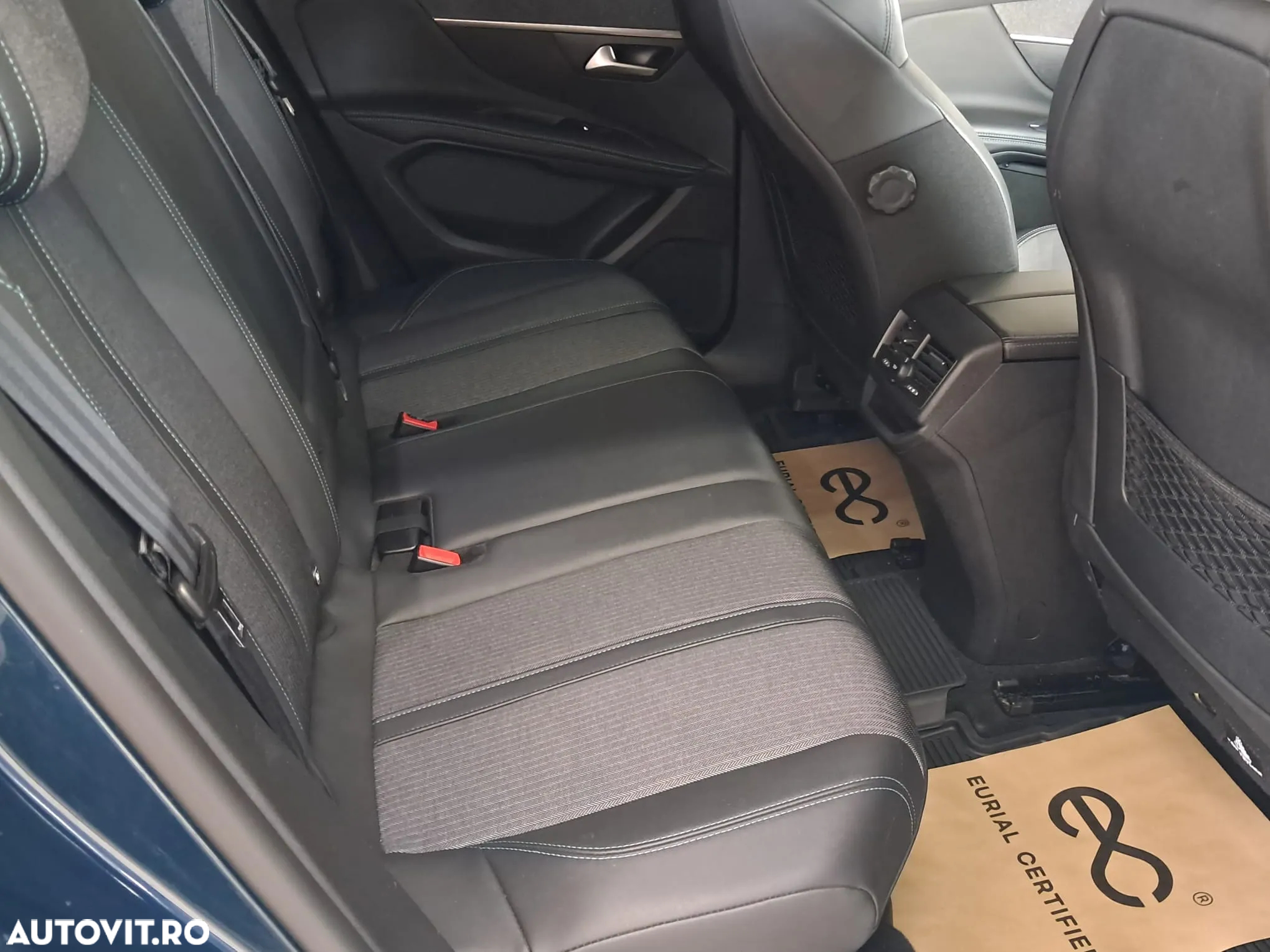 Peugeot 3008 1.2 PureTech 130 EAT8 Allure Pack - 7