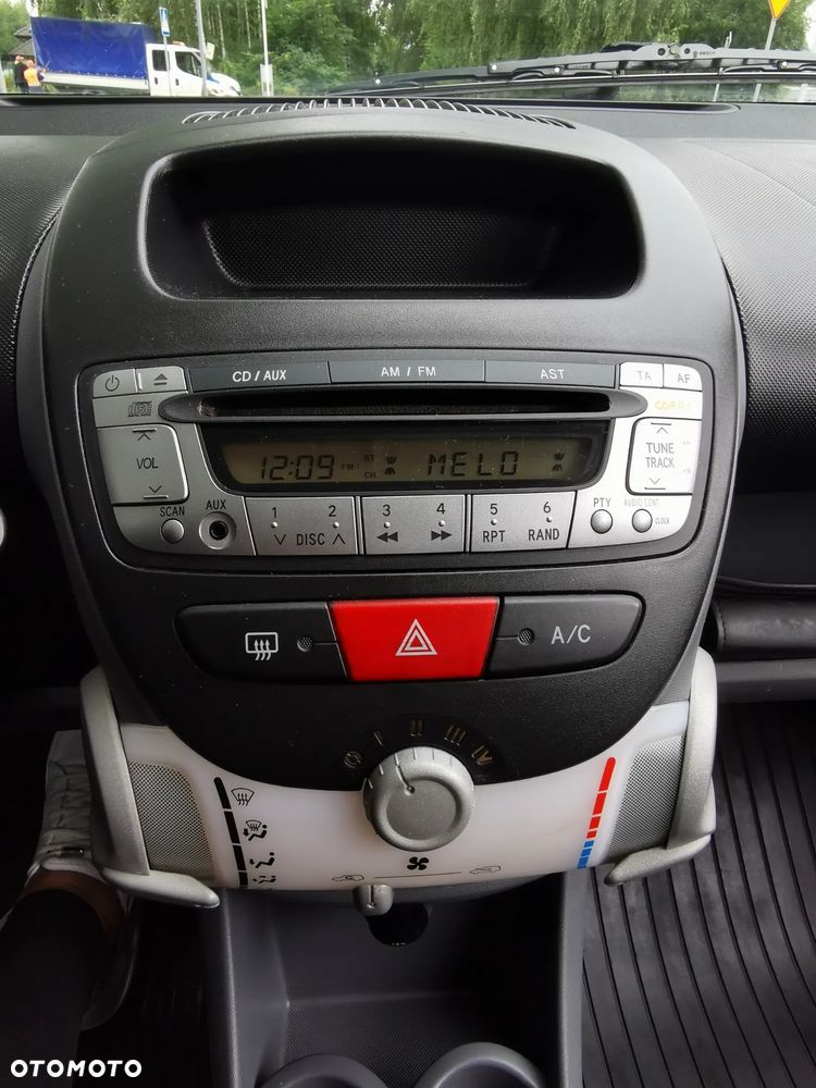 Toyota Aygo Cool&Go - 15