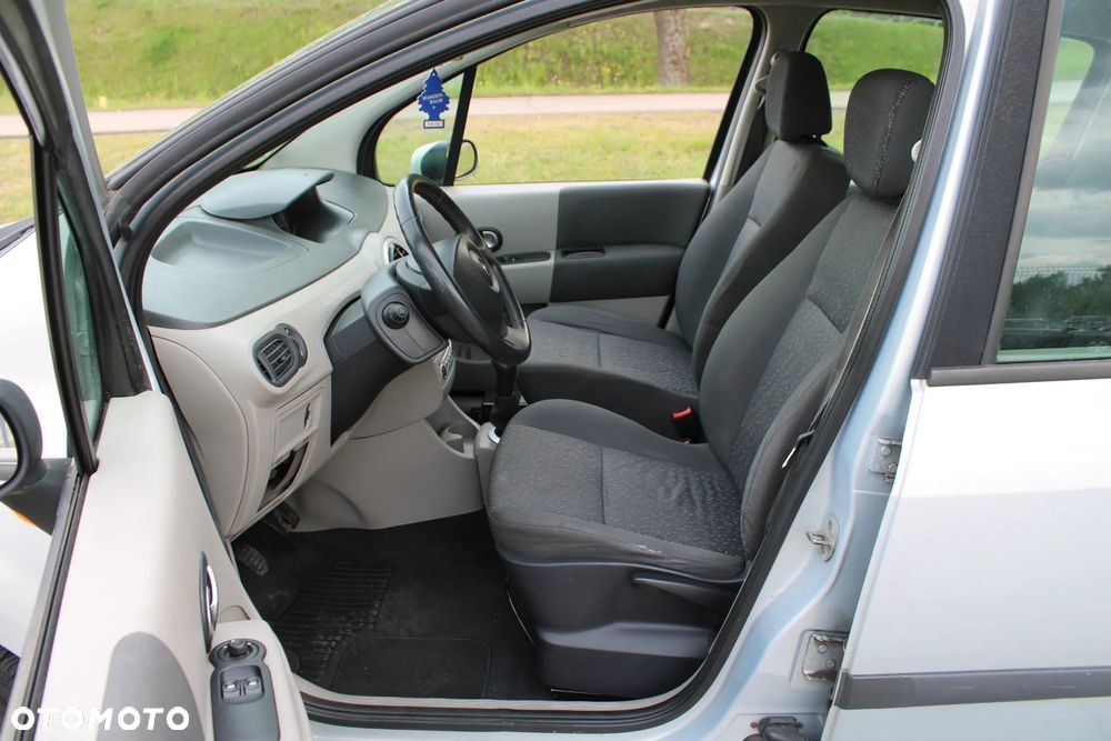 Renault Modus - 18