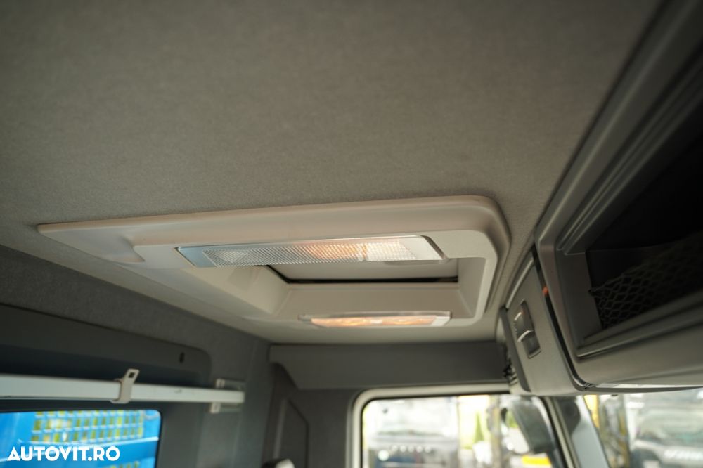Renault C 380 / 6x4 / CAROSERIE DE LIVRARE 6,8 m / + HIAB X-HIPRO 192 ES-4 ÎNALTĂ DE RIDICARE: 12,4 M / ROTATOARE / FURCĂ PENTRU PALEȚI / EURO 6 - 34