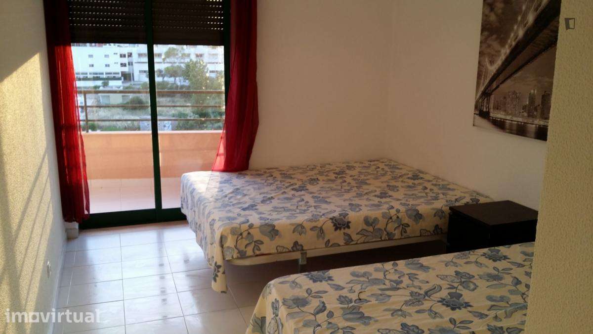 Apartamento com 3 quartos - localizado em Portimao - Grande imagem: 5/23