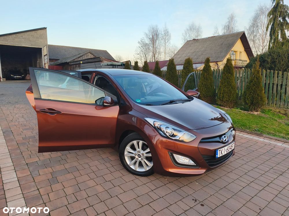 Hyundai i30 1.4 Intro Edition - 6