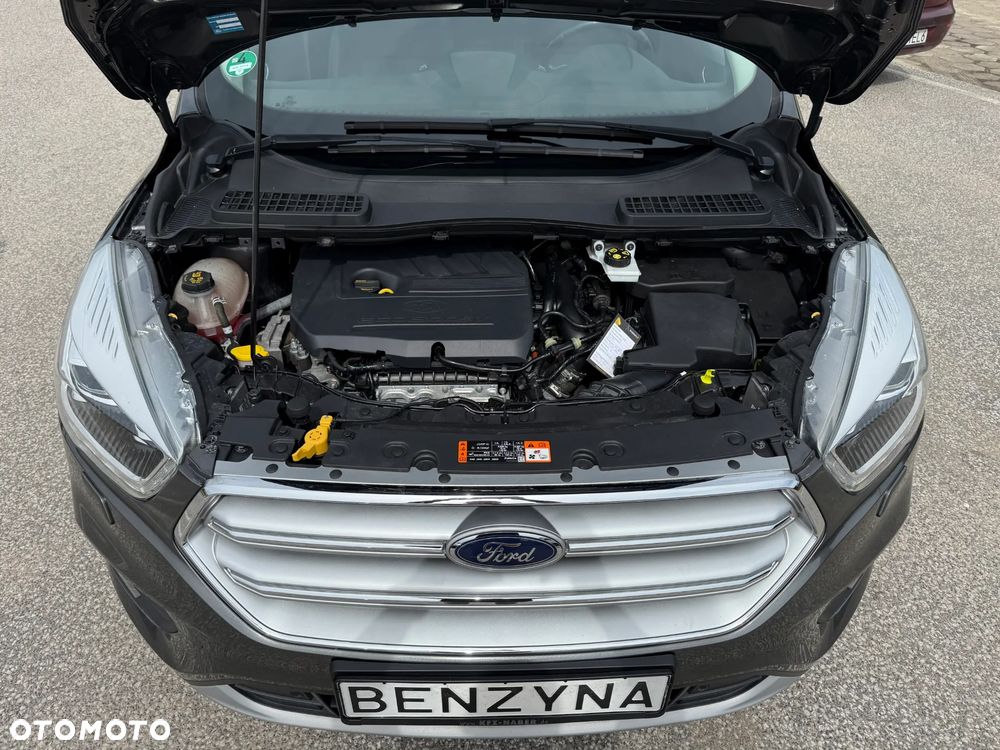 Ford Kuga 1.5 EcoBoost 2x4 Titanium - 6