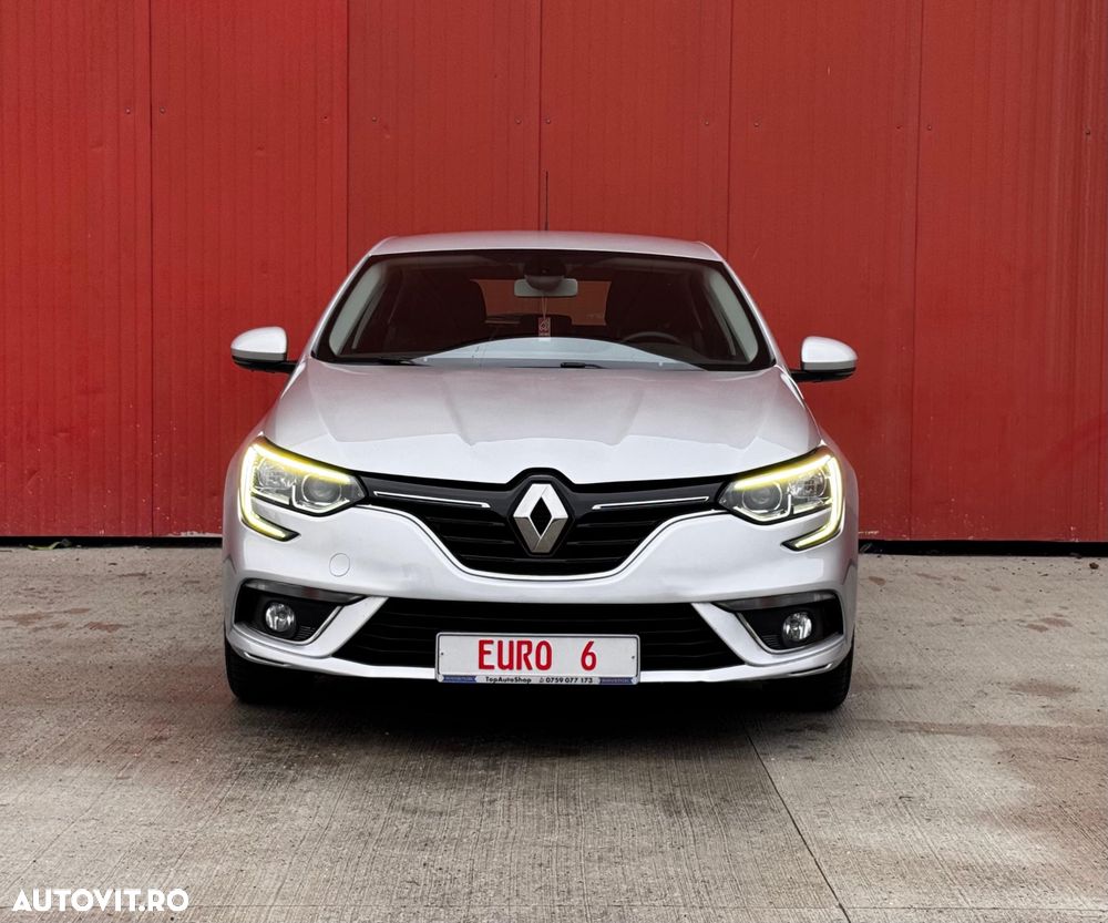 Renault Megane BLUE dCi Zen - 13