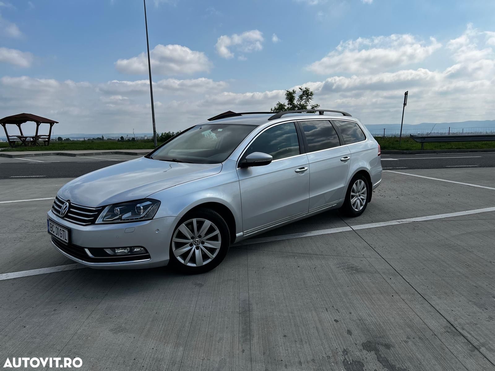 Volkswagen Passat Variant 2.0 TDI DSG BlueMotion Technology Highline - 1