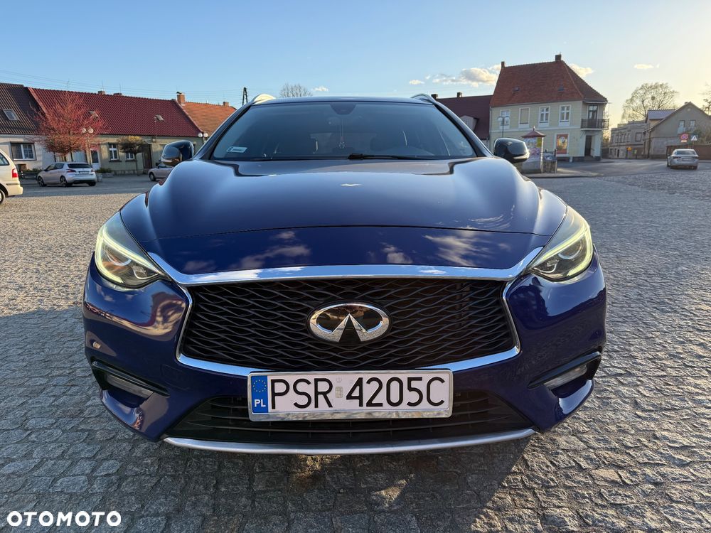 Infiniti QX30 - 19