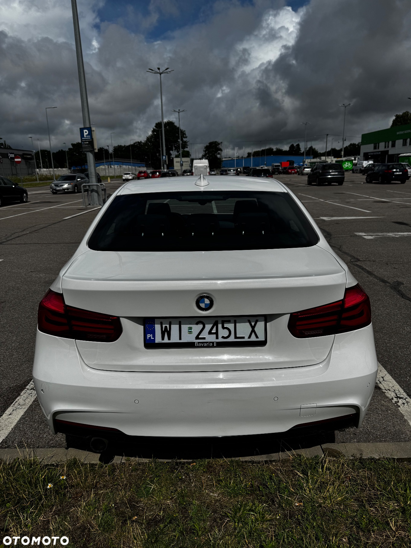 BMW Seria 3 318i - 5