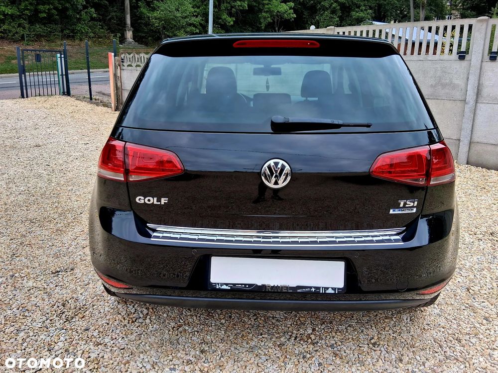 Volkswagen Golf - 24