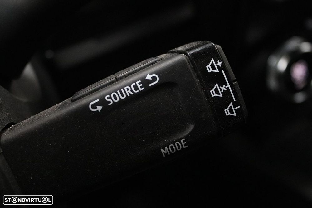 Renault Arkana 1.6 E-Tech R.S.Line - 19