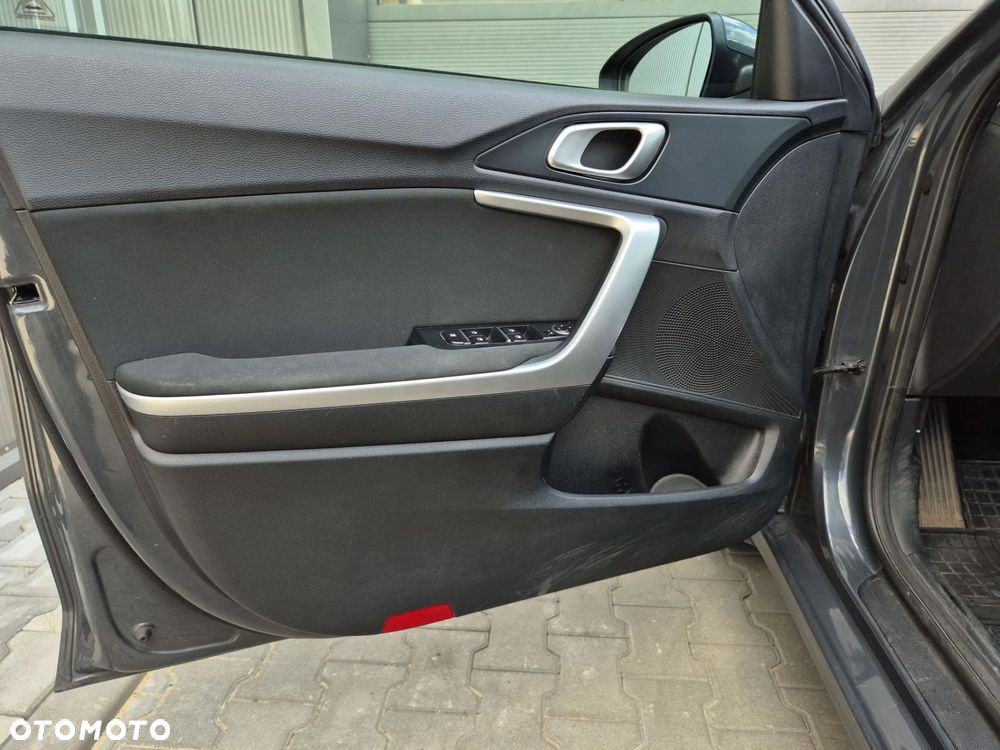 Kia Ceed 1.4 S - 11