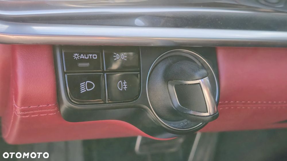 Porsche Panamera - 34