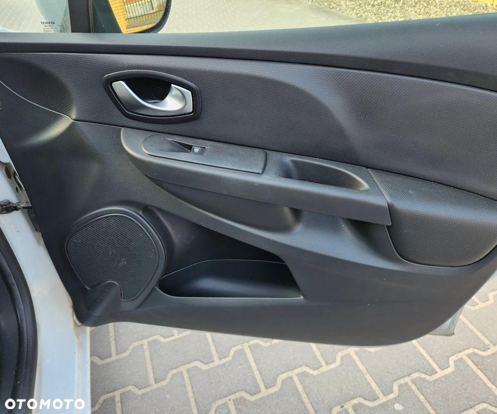 Renault Clio 1.5 dCi Alize - 15