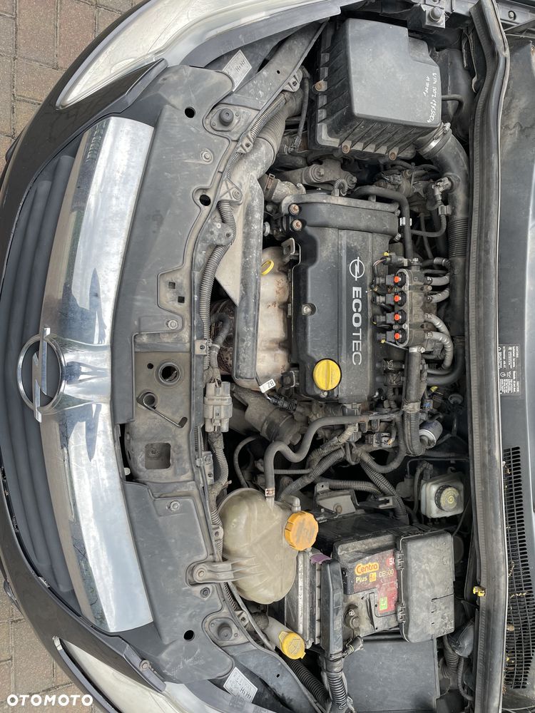 Opel Corsa ver-1-2-16v - 12