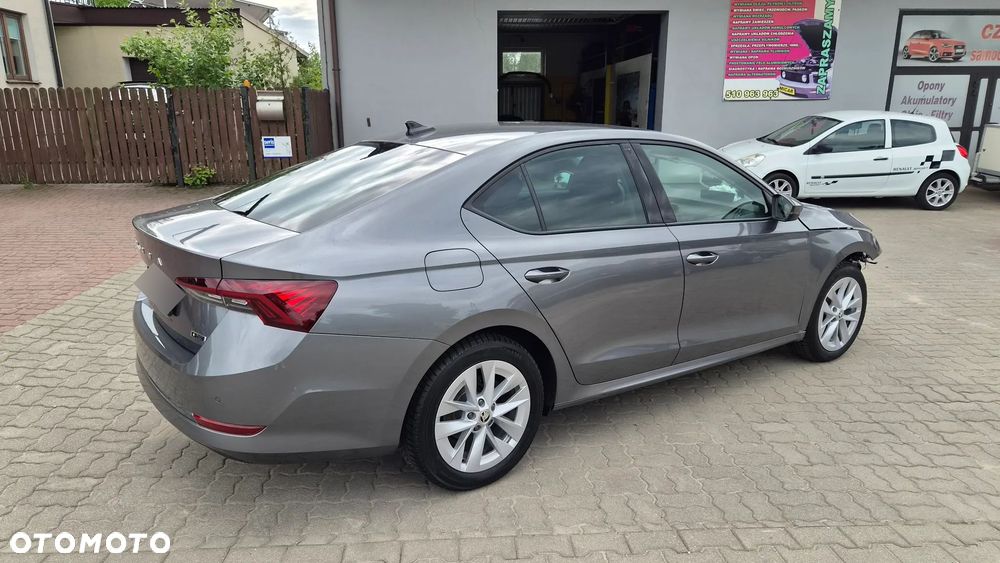 Skoda Octavia 1.5 TSI mHEV Selection DSG - 7