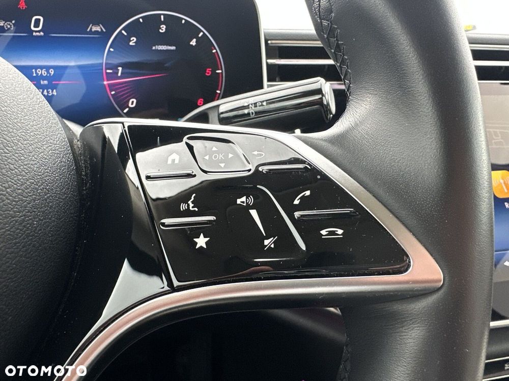 Mercedes-Benz Klasa E 220 d mHEV 4-Matic Avantgarde 9G-Tronic - 23