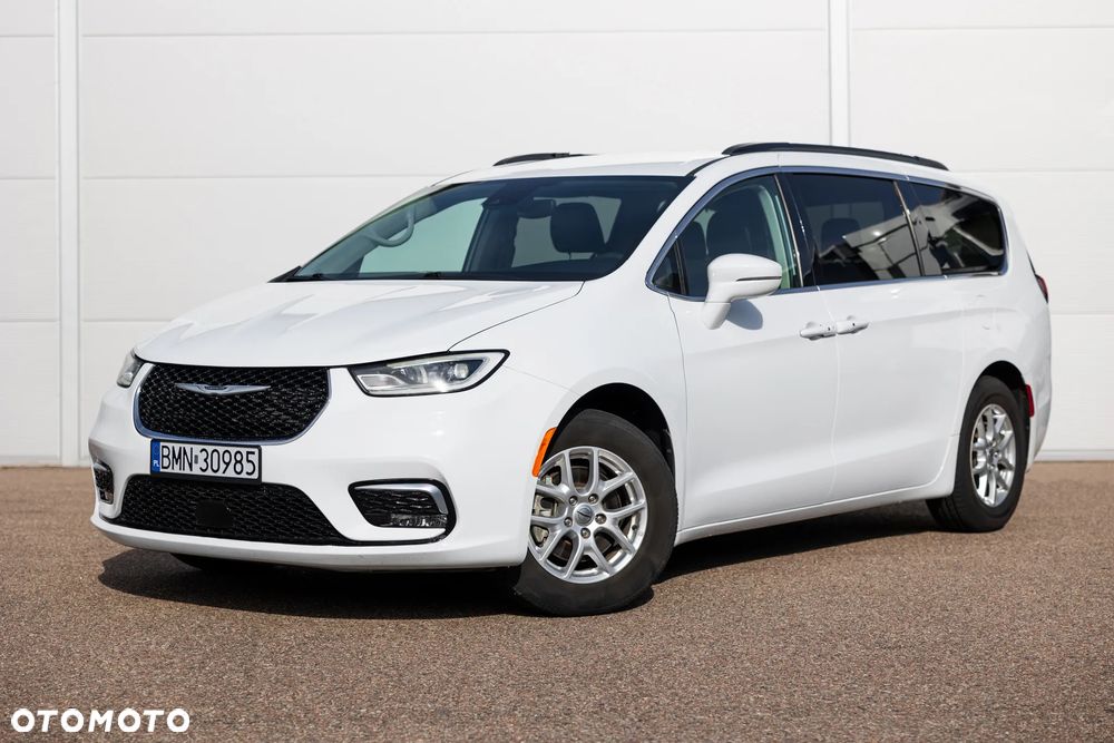 Chrysler Pacifica - 11