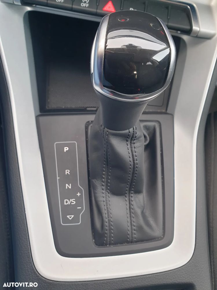 Audi Q3 Sportback 2.0 35 TDI quattro S tronic S Line - 32