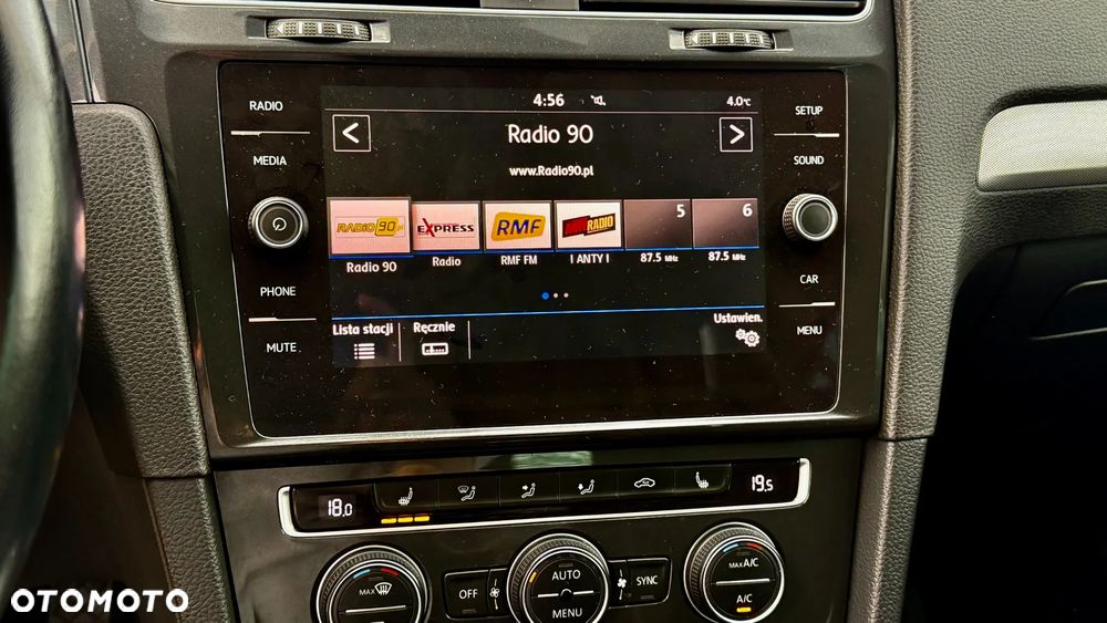 Volkswagen Golf - 11