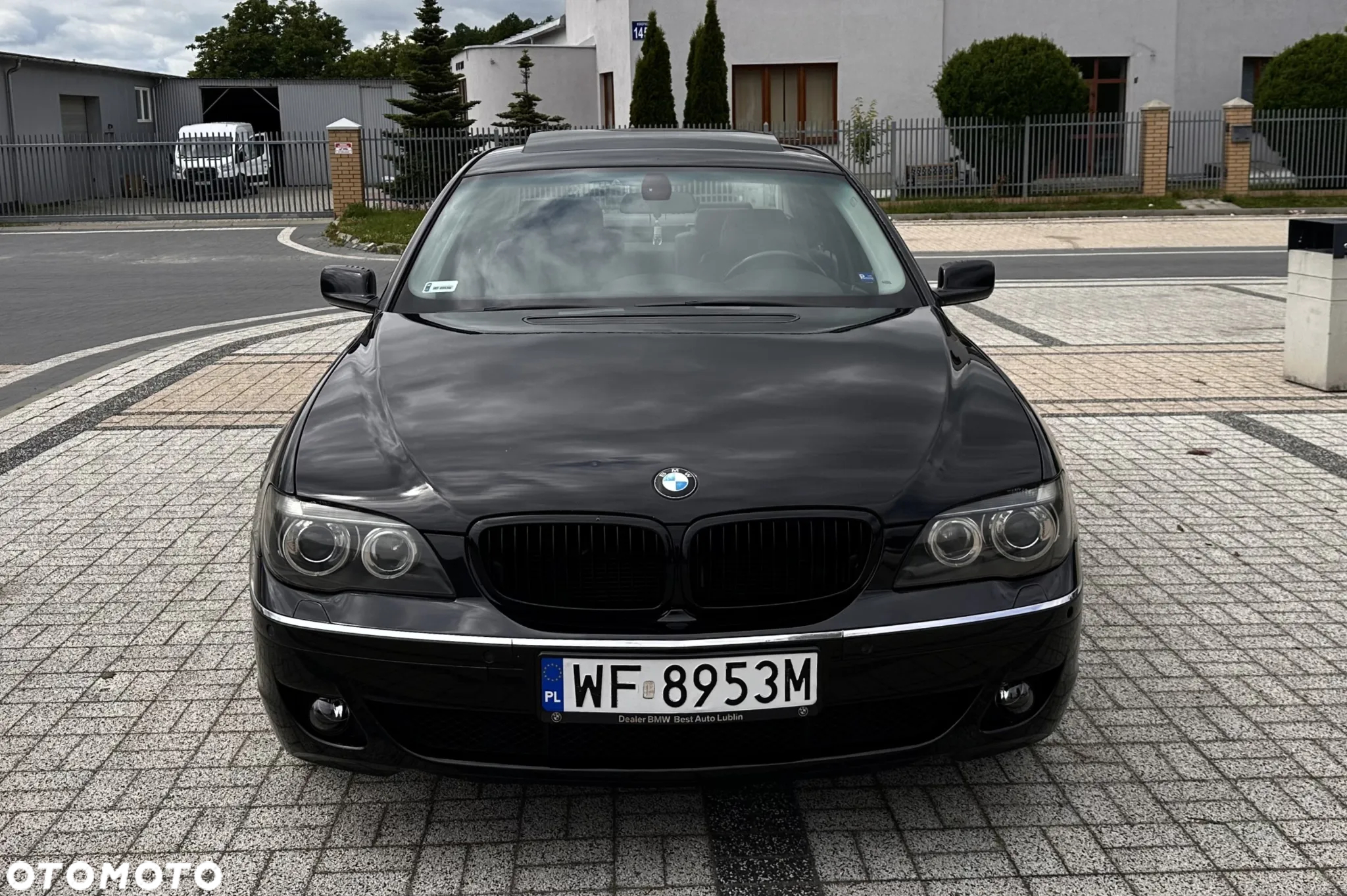 BMW Seria 7 750i L - 5