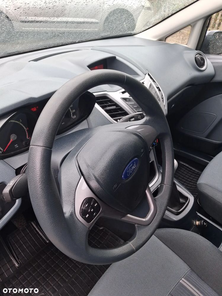 Ford Fiesta - 14