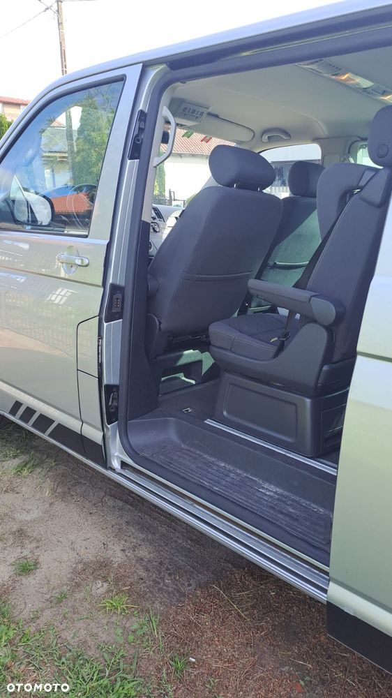 Volkswagen Multivan - 13