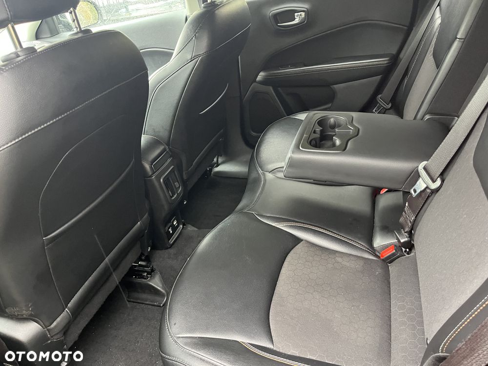 Jeep Compass - 14
