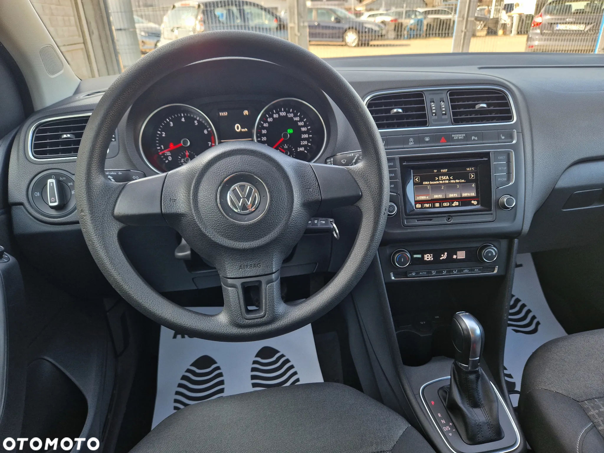 Volkswagen Polo 1.2 TSI DSG Comfortline - 12