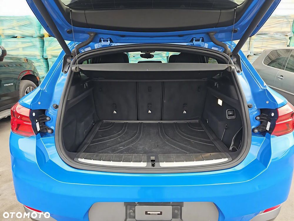 BMW X2 - 16
