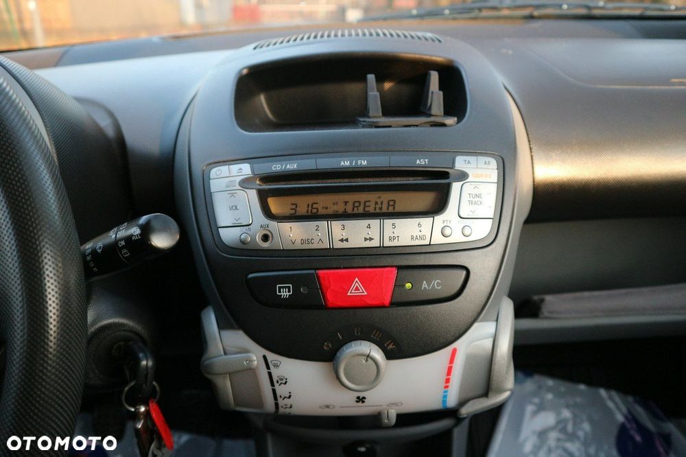 Citroën C1 1.0i Desire - 23