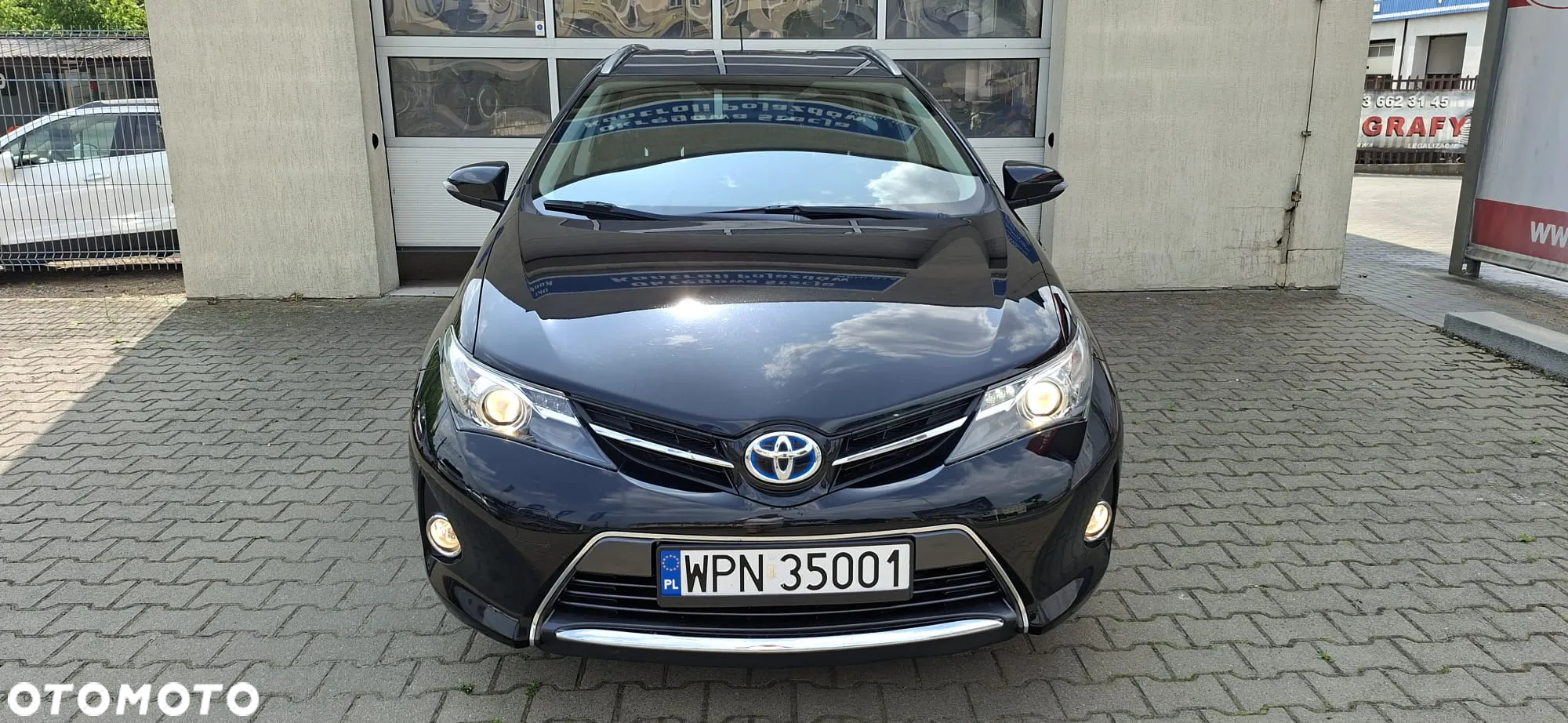 Toyota Auris 1.8 VVT-i Hybrid Automatik Comfort - 2