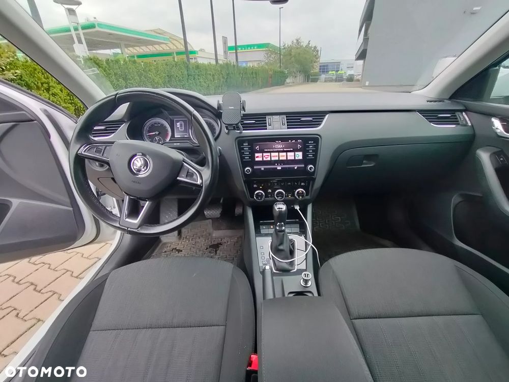 Skoda Octavia 2.0 TDI Style DSG - 12