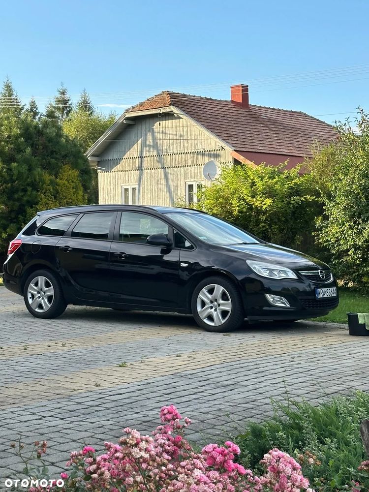 Opel Astra IV 1.7 CDTI Cosmo - 2