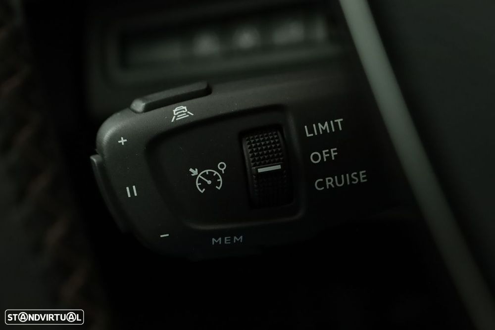 Peugeot 3008 1.2 PureTech GT EAT8 - 18