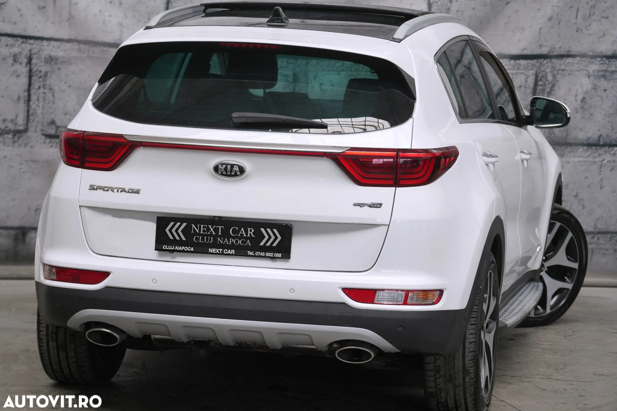 Kia Sportage 2,0 CRDI AWD Aut. GT Line - 4