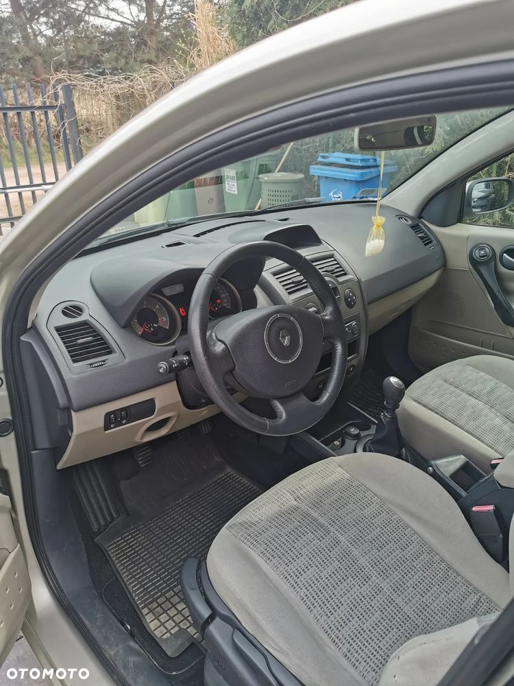 Renault Megane 1.9 dCi Dynamique - 7