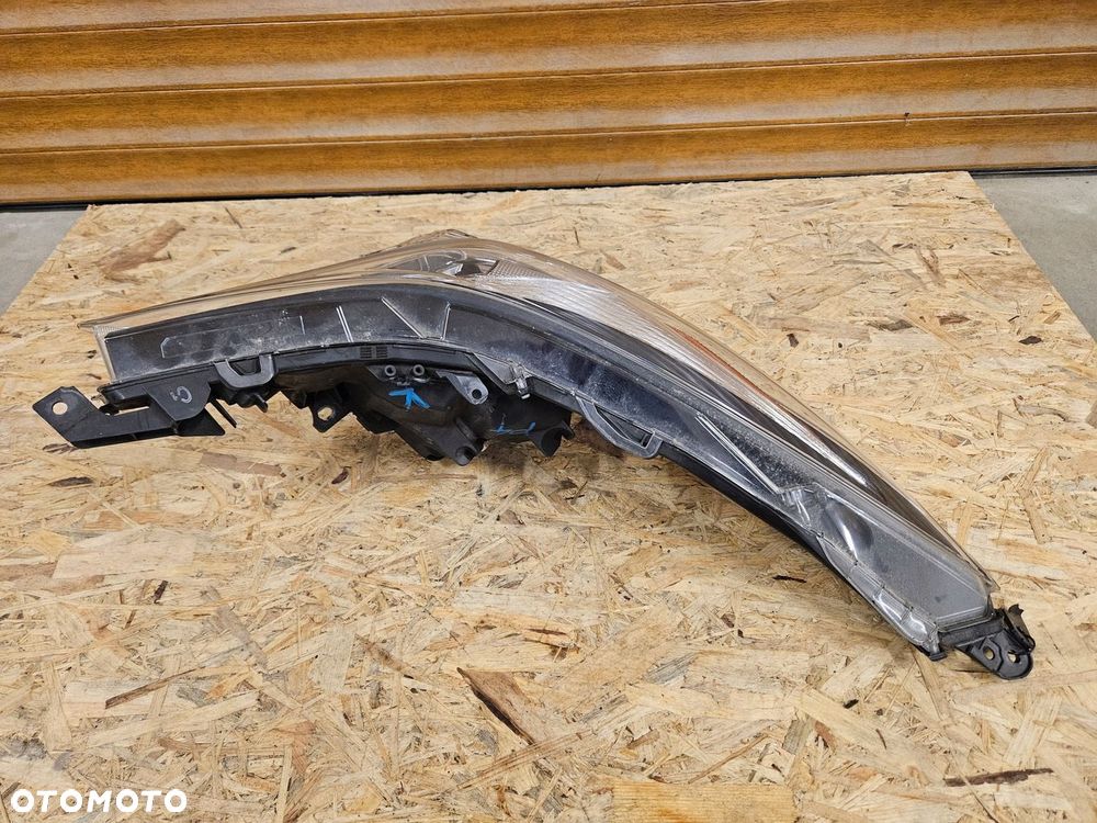 TOYOTA PRIUS IV 16-18 LAMPA PRAWA PRZEDNIA PRZÓD FULL LED UK - 4